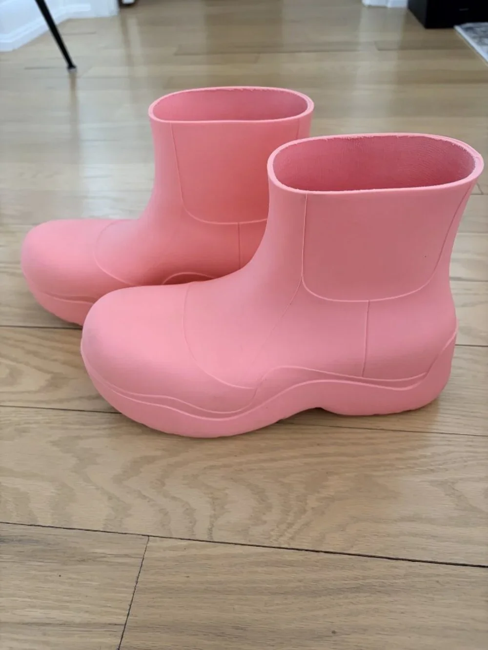 Bottega Veneta Puddle Boots - Picture 3 of 5